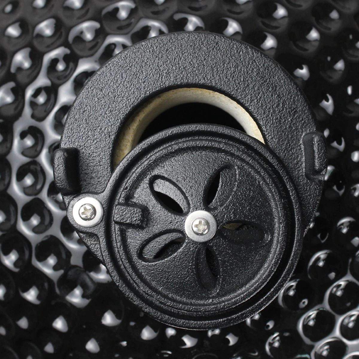 BluMill Kamado BBQ Egg - Kamado 13 Inch - Incl. Vlees Thermometer - Houtskoolbarbecues - Zwart - Ø 27cm - Afbeelding 15